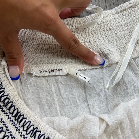 Blu Pepper Top - Picture 2 of 2